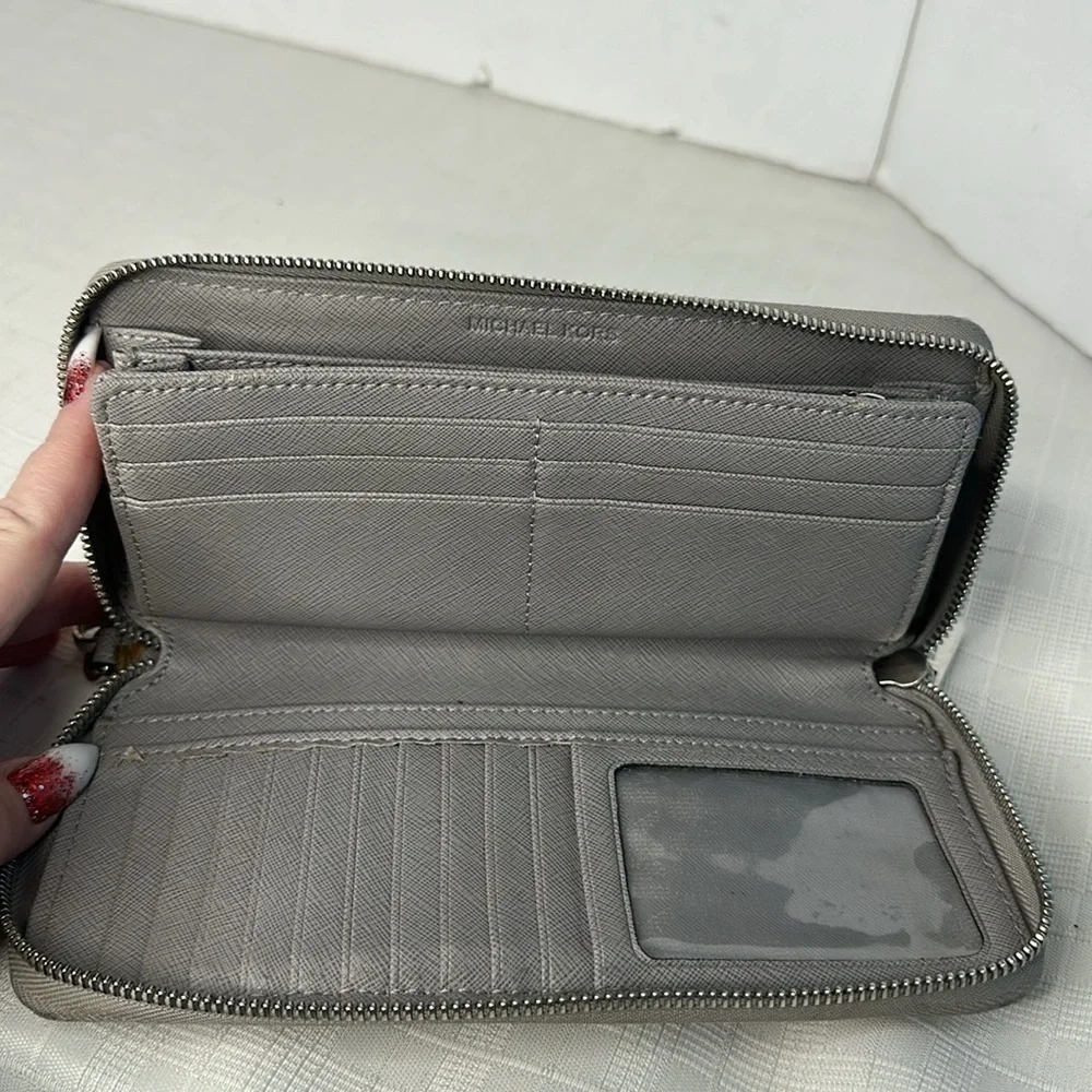 MICHAEL MICHAEL KORS Jet Set Travel Crossgrain Leather Continental Wallet